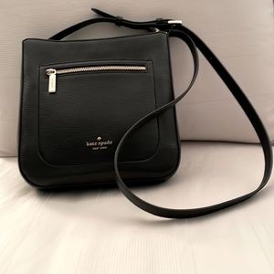 Kate Spade black leather cross body bag barely used.